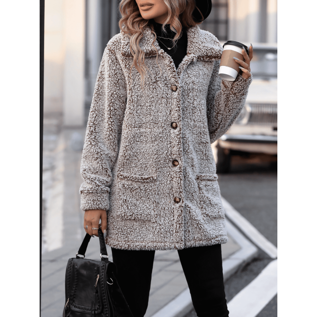 WQD Womens Fleece Jacket Winter Sherpa Coat Long Sleeve Warm Fuzzy Casual Outerwear Soft Cozy Lapel Snow Thick Button Fashion Top with Pockets
