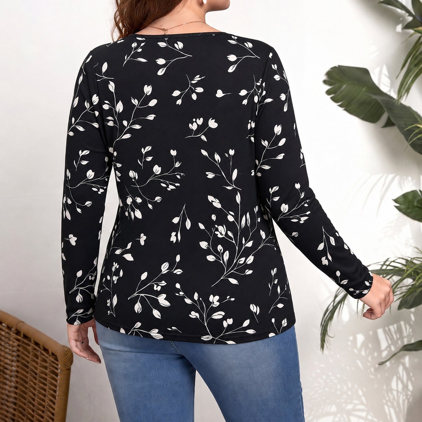 WQD Women's Long Sleeve Floral Tops V Neck Casual Tunic Shirts Lightweight Everyday Tops for Spring Fall Winter Including Plus Size